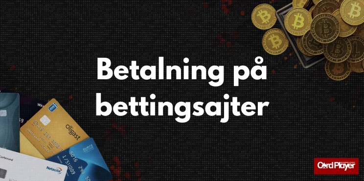 Kreditkort, betalningskort och bitcoinmynt på svart bakgrund med texten Betalning på bettingsajter.